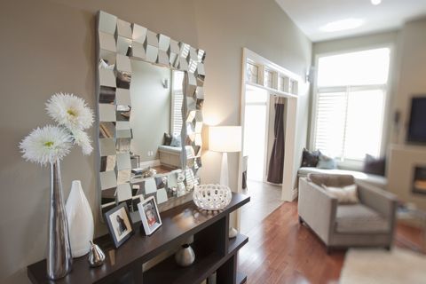 statement-mirror-living-room